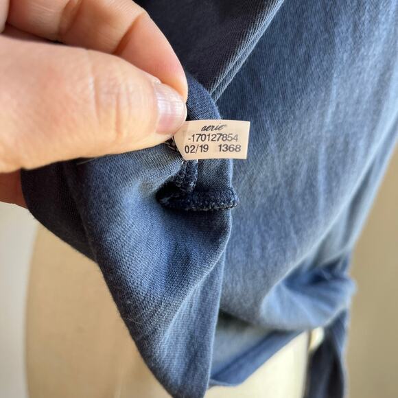 Aerie Blue Embroidered Back "Beach Bound Lightweight T Shirt Size Large - Picture 4 of 6